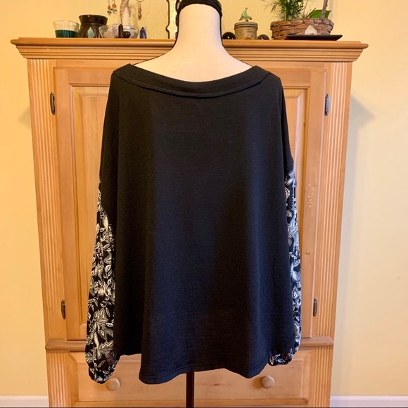 Wonderly flowly sleeve top - Picture 6 of 8